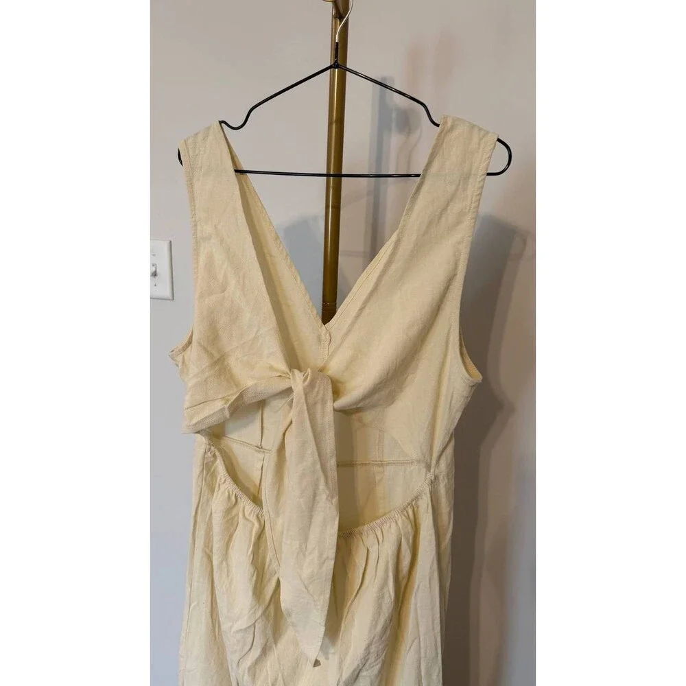 Cupshe High Society Beige Jumpsuit XL Wide Leg Bow Tie Back NWT Chic Outfit - Picture 8 of 9